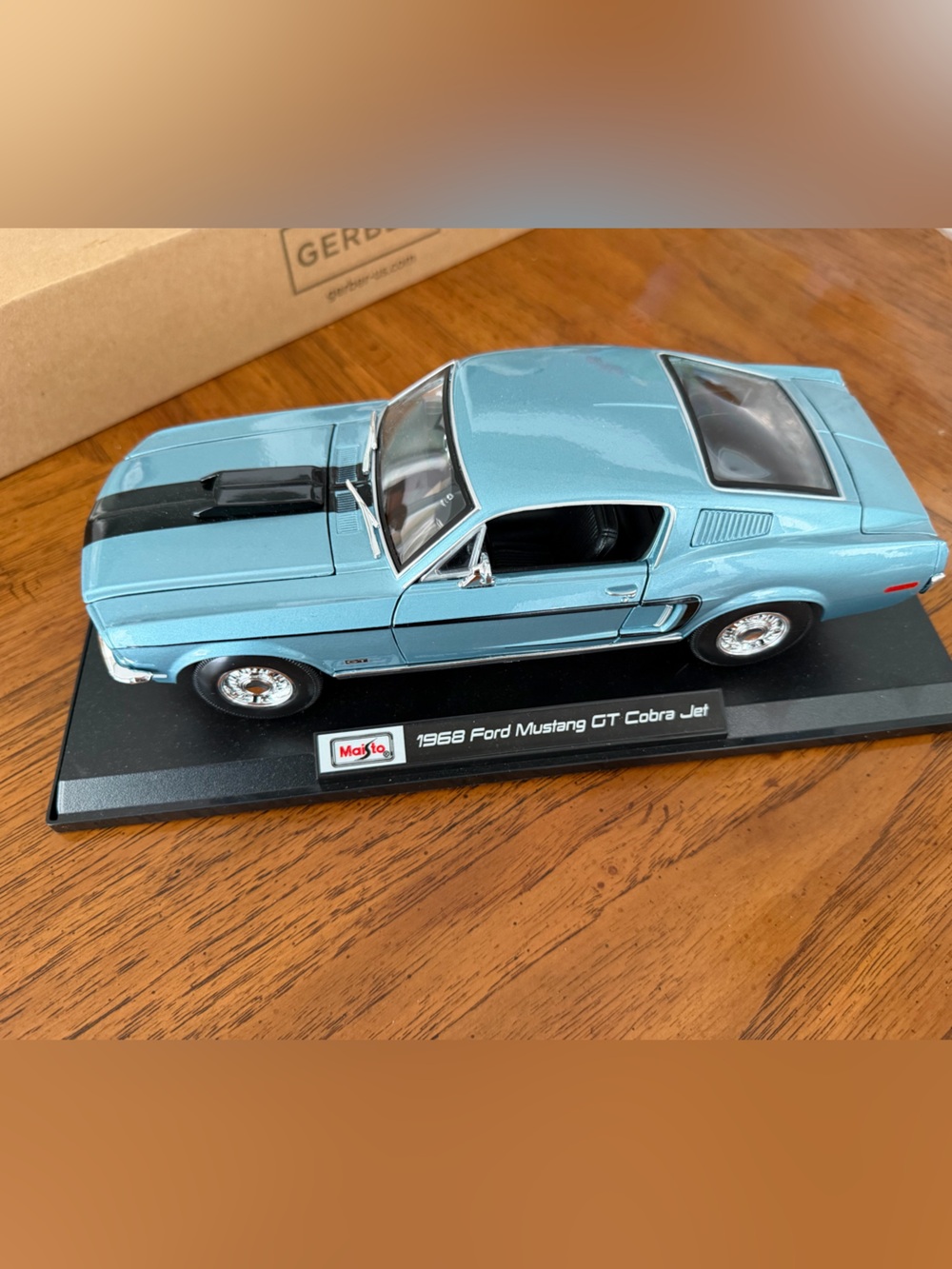 Maisto 1968 Ford Mustang GT Cobra Jet Die-Cast Car - Blue